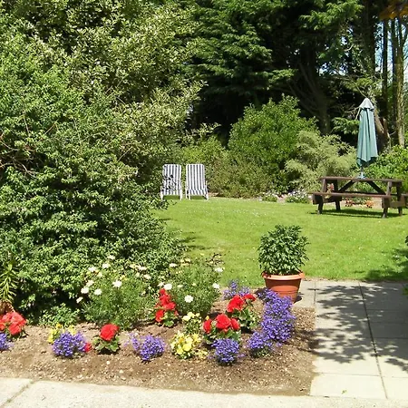 Groveside Farm 4*