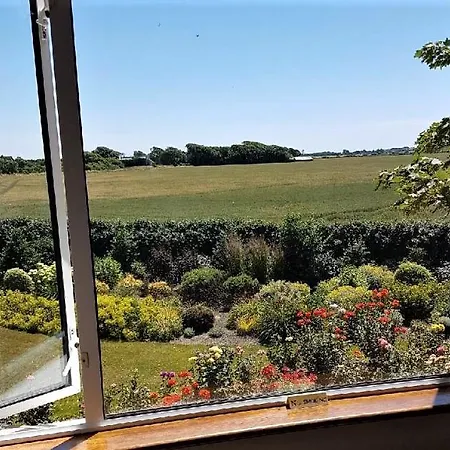 Groveside Farm Bed & Breakfast
